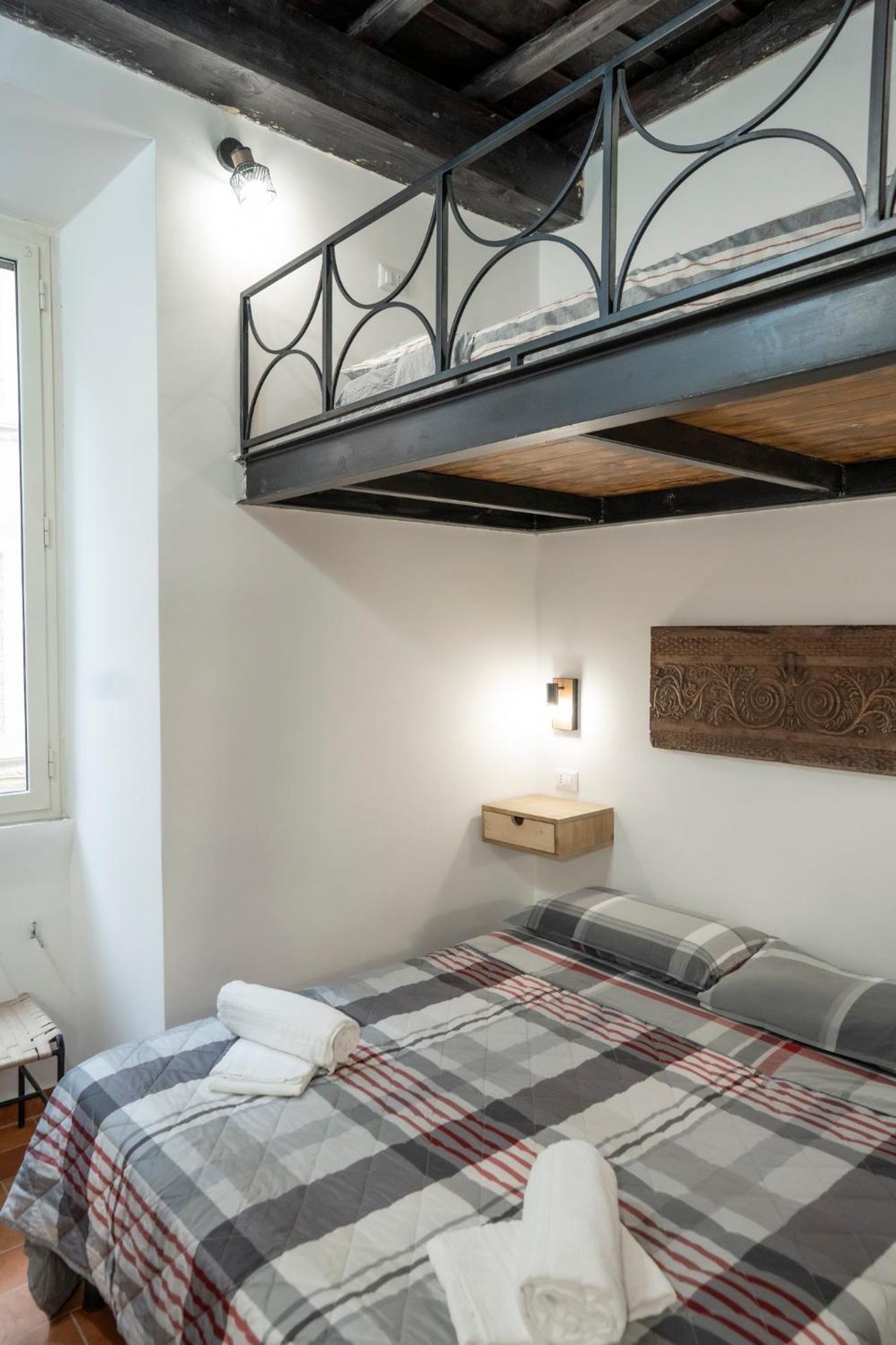 Home Domus Capocci - Rione Monti Róma Kültér fotó